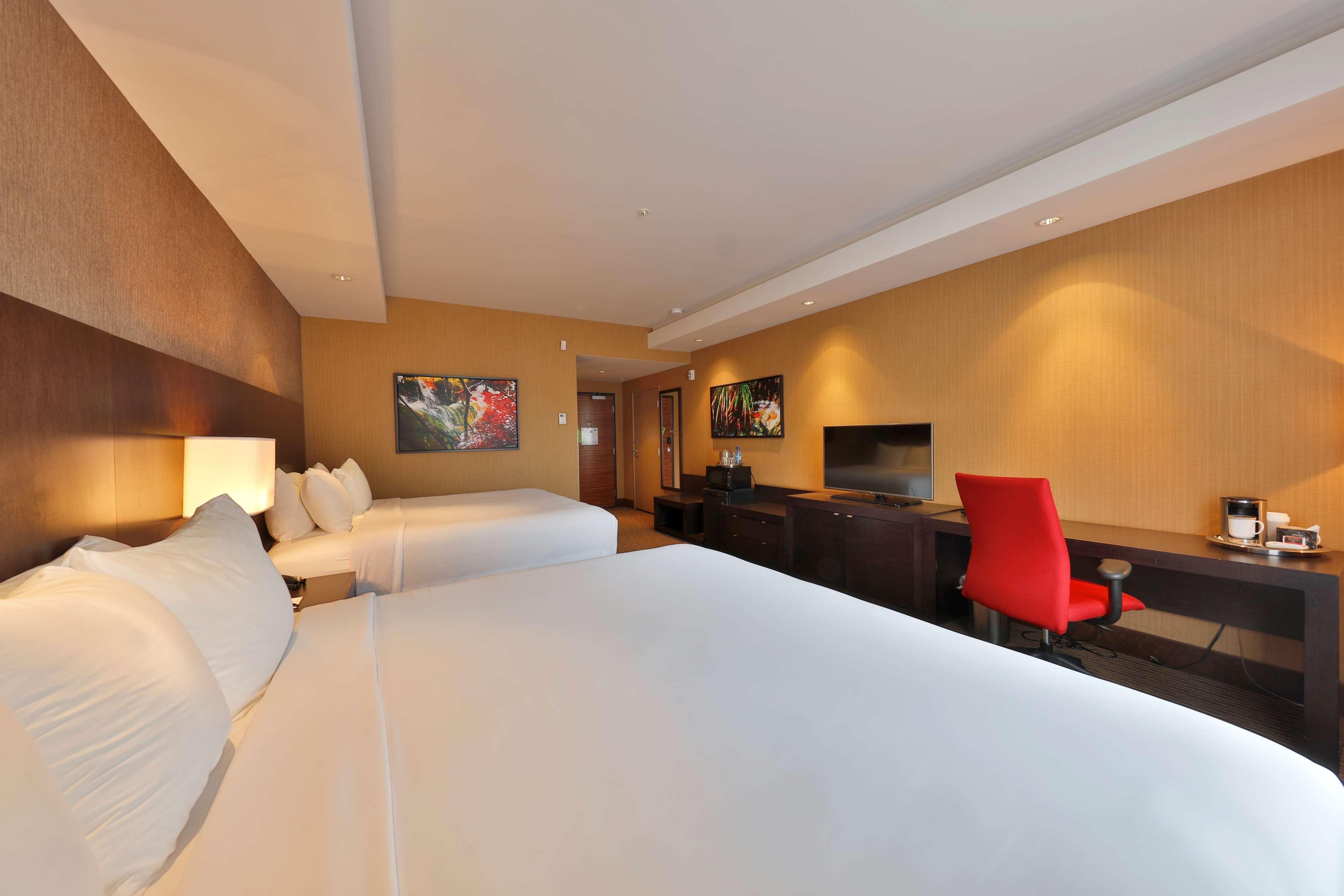Edmonton Hotel & Convention Center אדמונטון מראה חיצוני תמונה