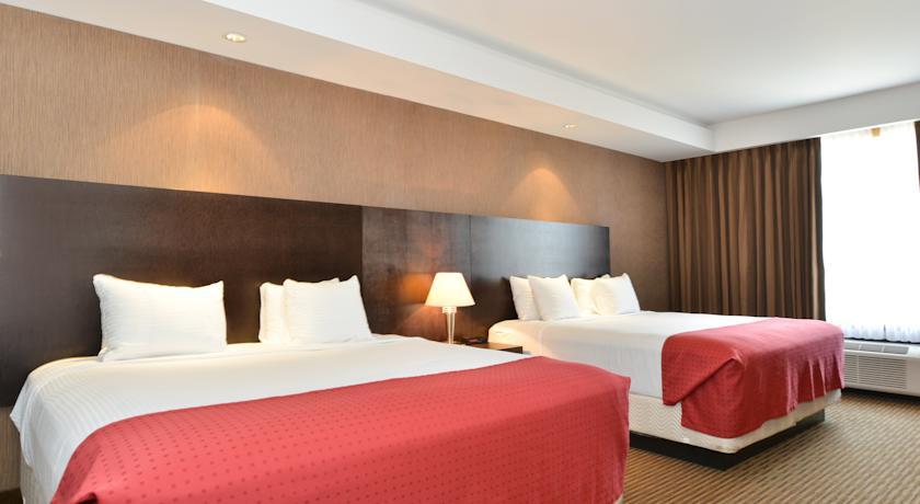 Edmonton Hotel & Convention Center אדמונטון מראה חיצוני תמונה