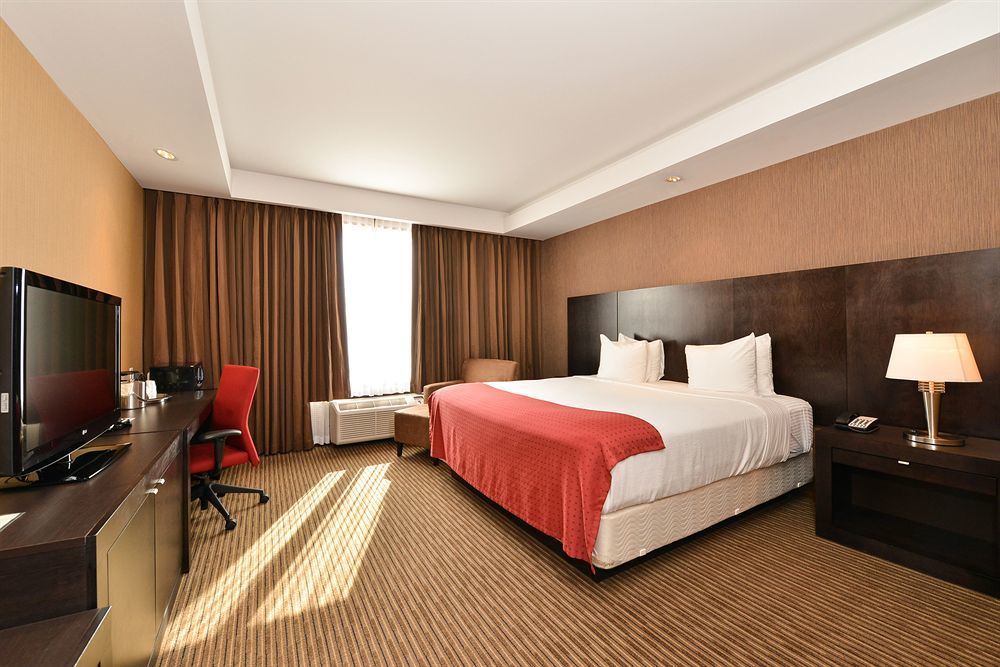 Edmonton Hotel & Convention Center אדמונטון מראה חיצוני תמונה