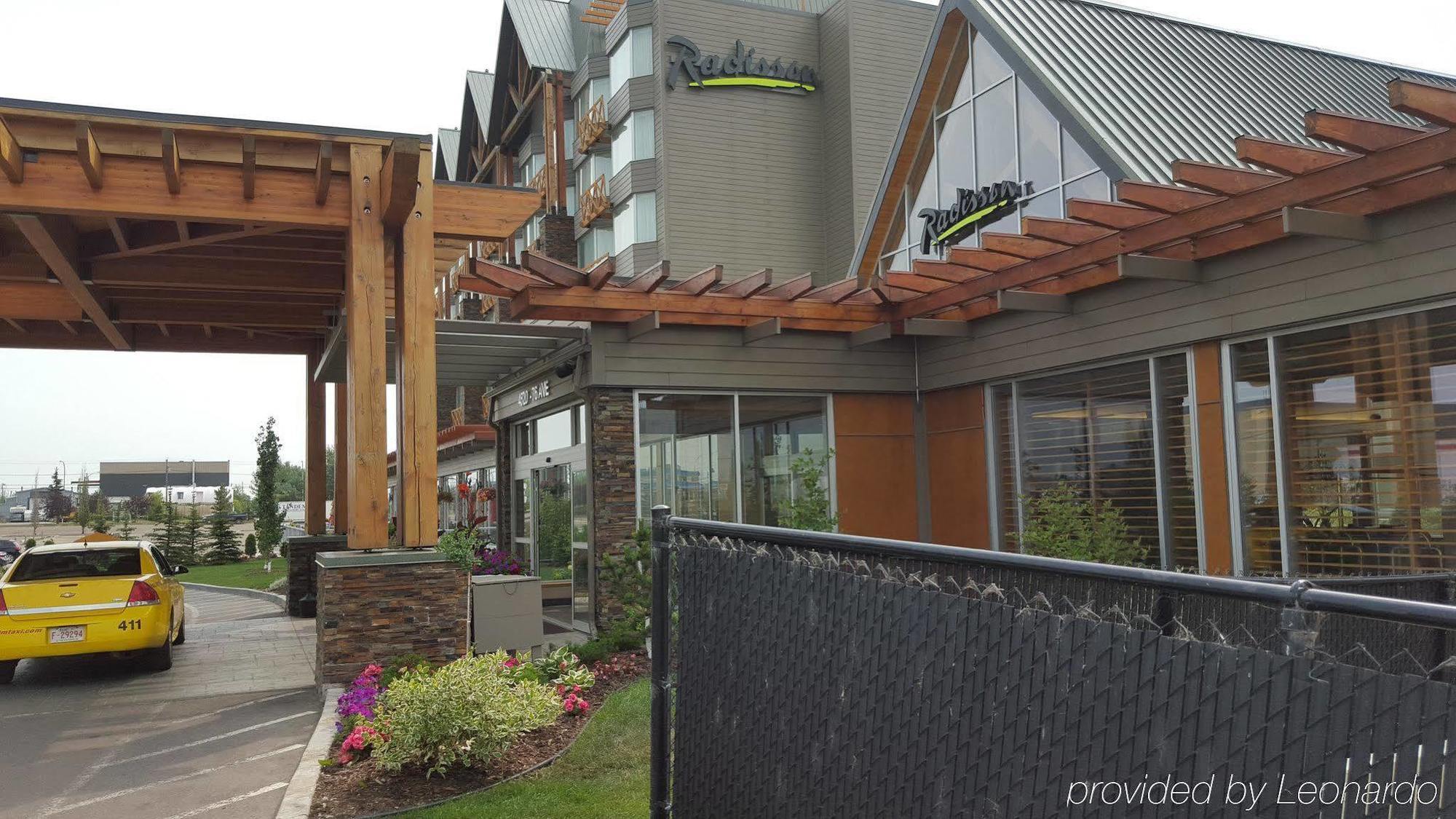 Edmonton Hotel & Convention Center אדמונטון מראה חיצוני תמונה