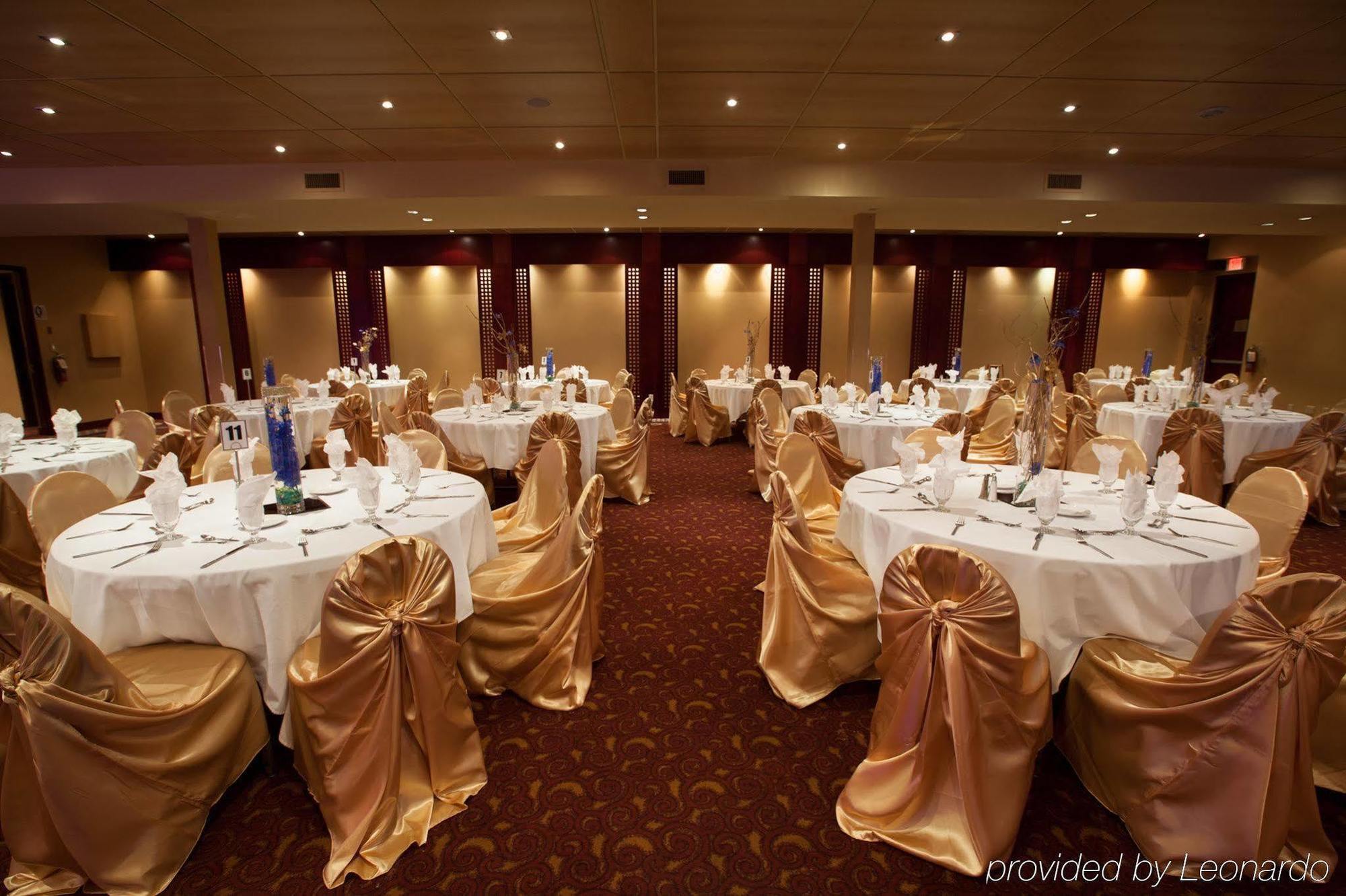 Edmonton Hotel & Convention Center אדמונטון מראה חיצוני תמונה