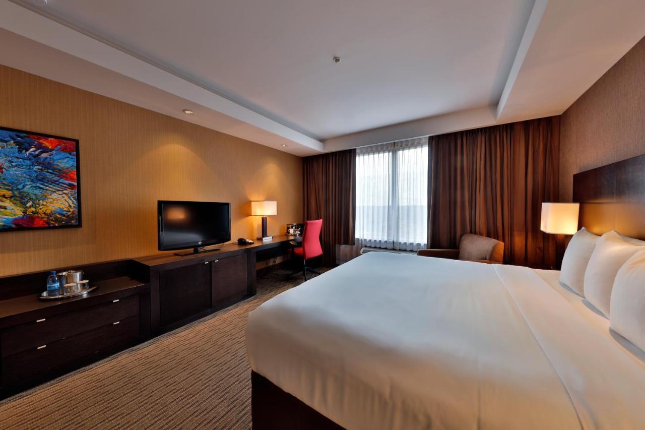 Edmonton Hotel & Convention Center אדמונטון מראה חיצוני תמונה